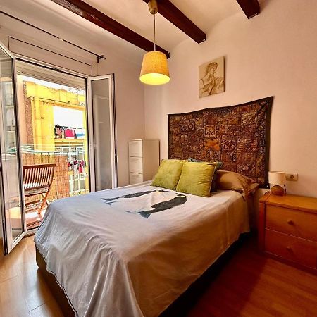 Apartamento Tranquilo Y Del Barrio Apartment Barcelona Exterior photo